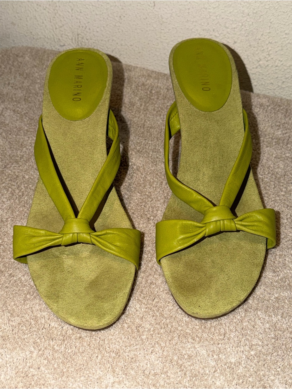 Ann Marino Lime Green Bow Toe-Loop Slide Sandals